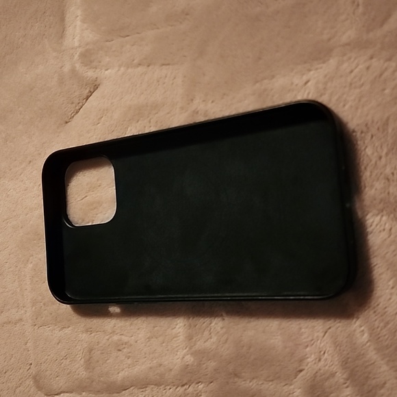 Apple IPhone 14 pro max leather case - Picture 4 of 4